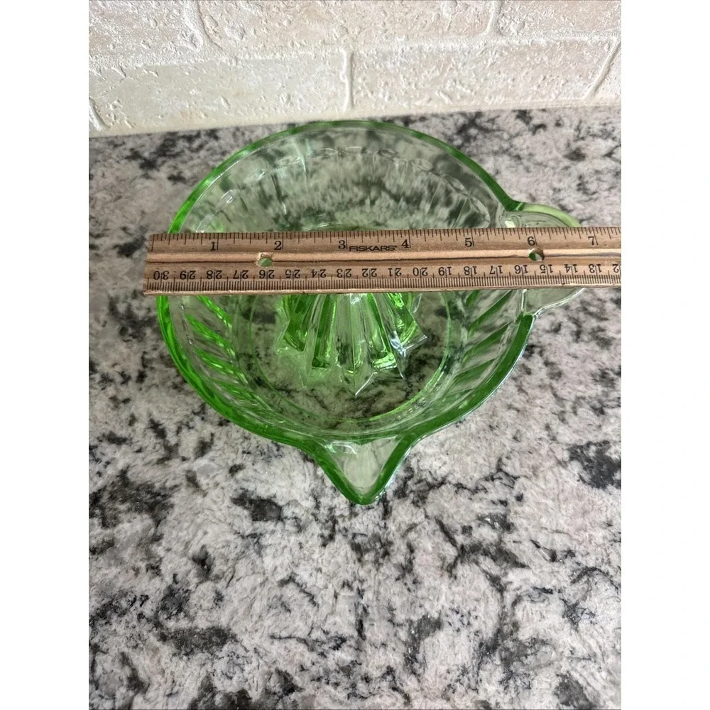 Vintage Uranium Glass Citrus Juicer Reamer Depression Glass Green Glows UV